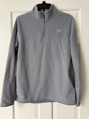 The North Face Light Gray Half-Zip Fleece Pullover